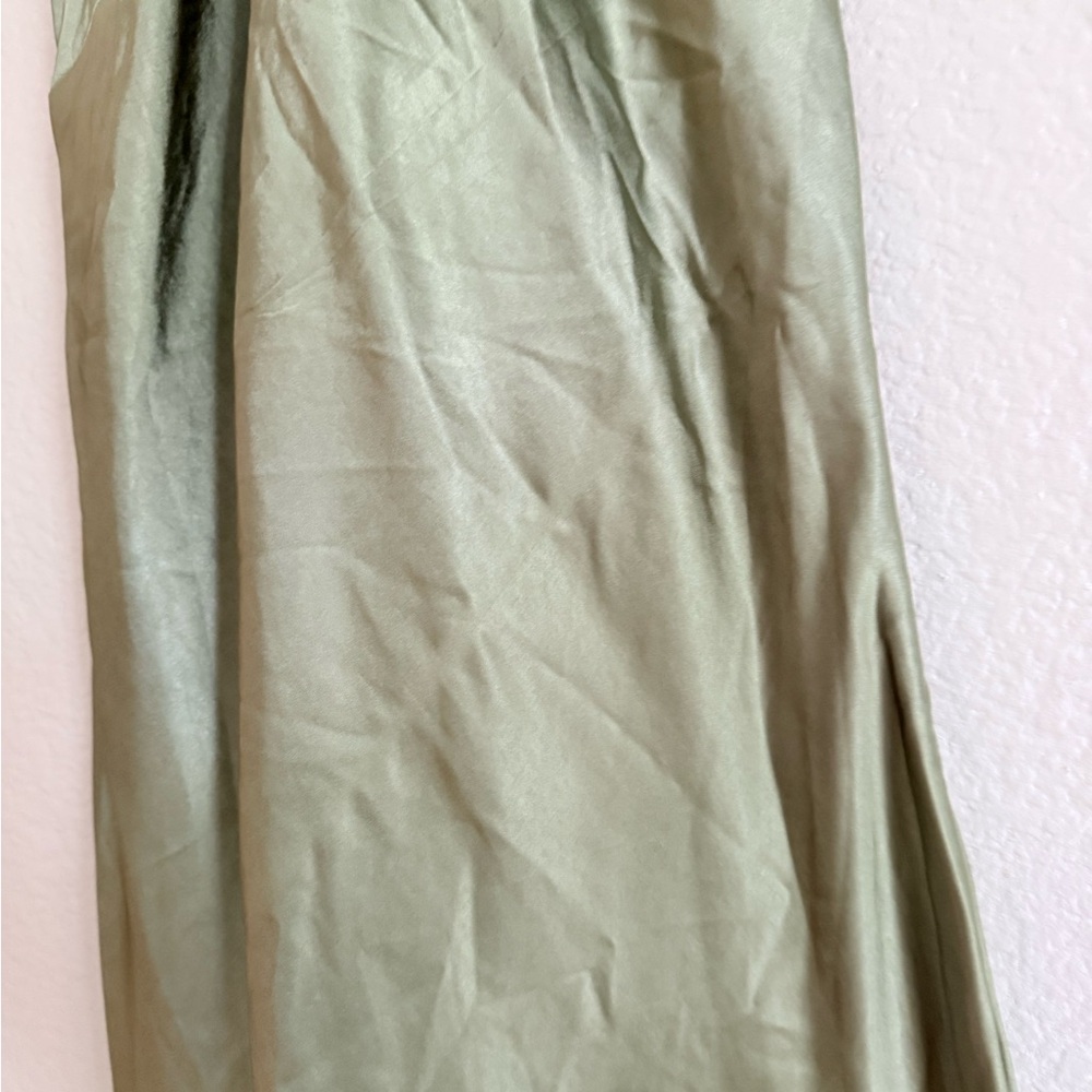 Selfie Leslie Olive Green Maxi Dress - Picture 4 of 5
